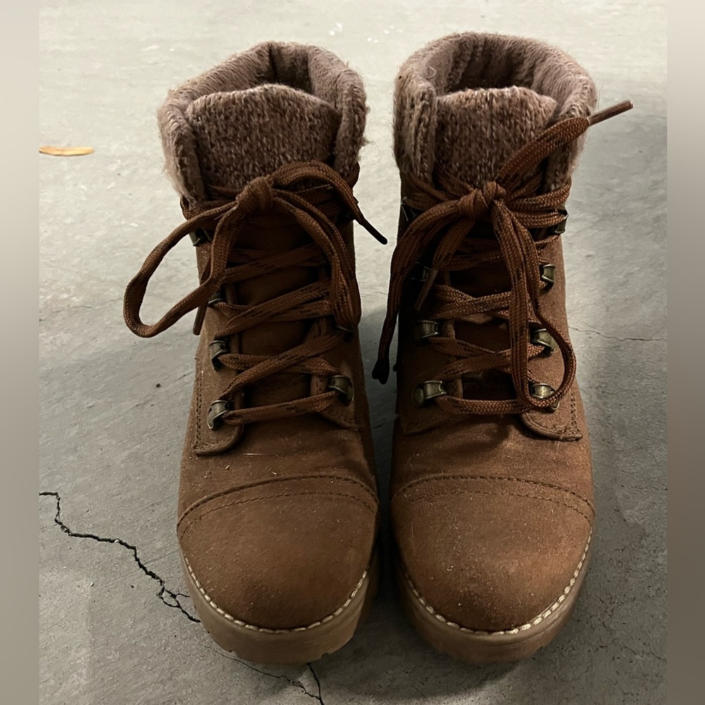 Brown boots